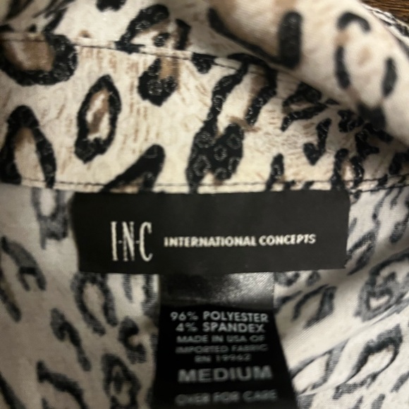 Leopard patterned top - Picture 2 of 4